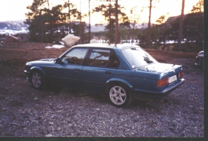 bmw_323tic_-_2