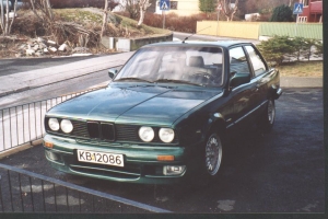 bmw_323i
