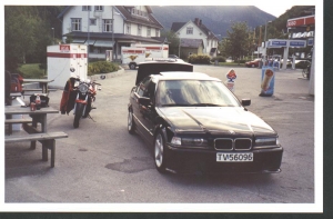 bmw_325i_-_2