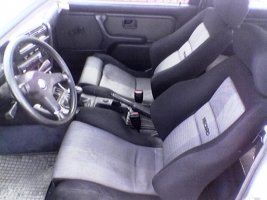 bmw-320i-e30-84-krokanis-3