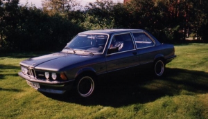 bmw-323i-e21-81-5