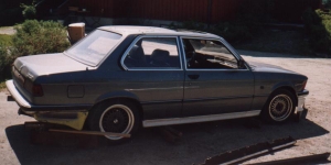bmw-323i-e21-81-9