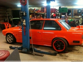 bmw-327i-e30-pure-orange-41