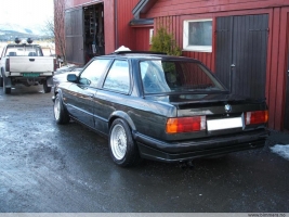 bmw-327i-e30-pure-orange-7