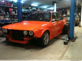 bmw-327i-e30-pure-orange-94