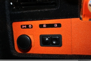 bmw-327i-e30-pure-orange-96